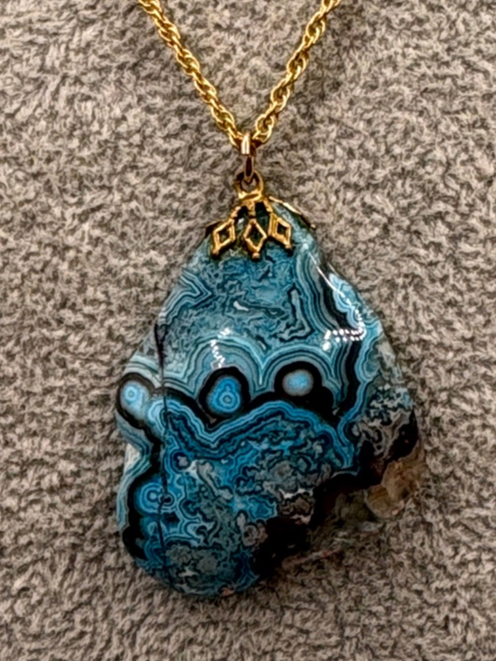 Gold-Tone Necklace with Blue Agate Teardrop Pendant 17”